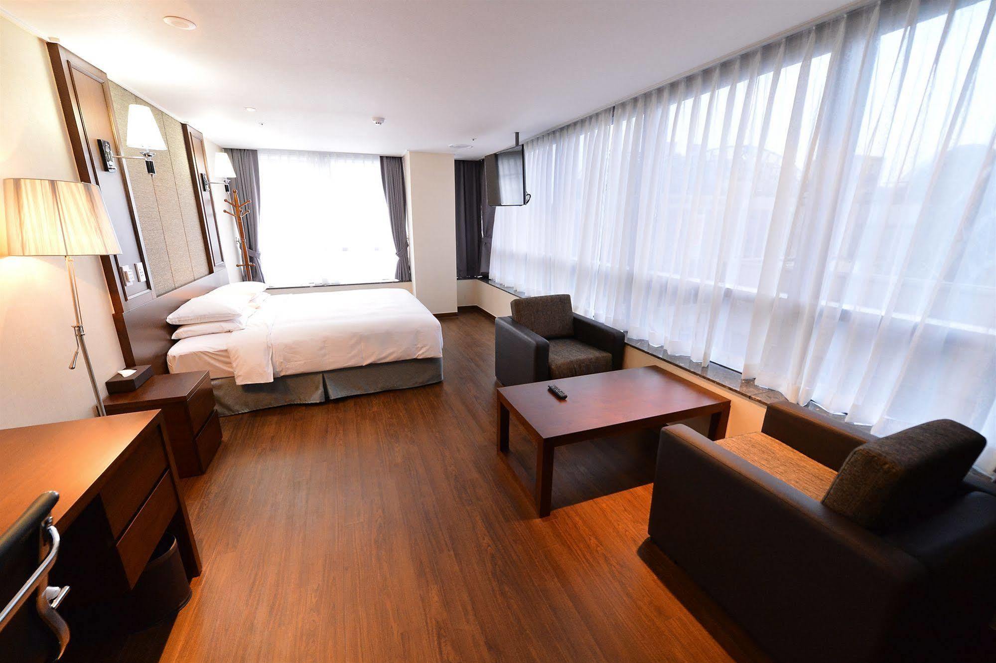 โรงแรม Haeden High End ซูวอน